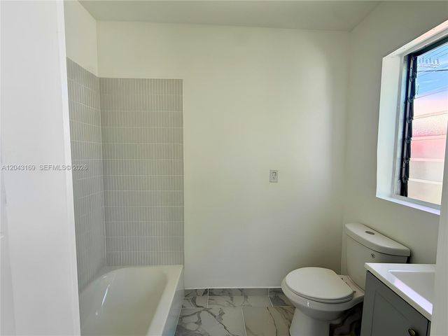641 10th Street 7, Miami Beach, FL 33139