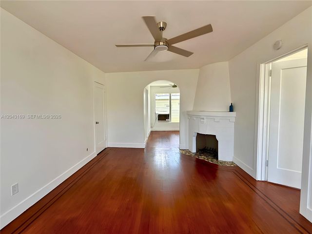 641 10th Street 7, Miami Beach, FL 33139