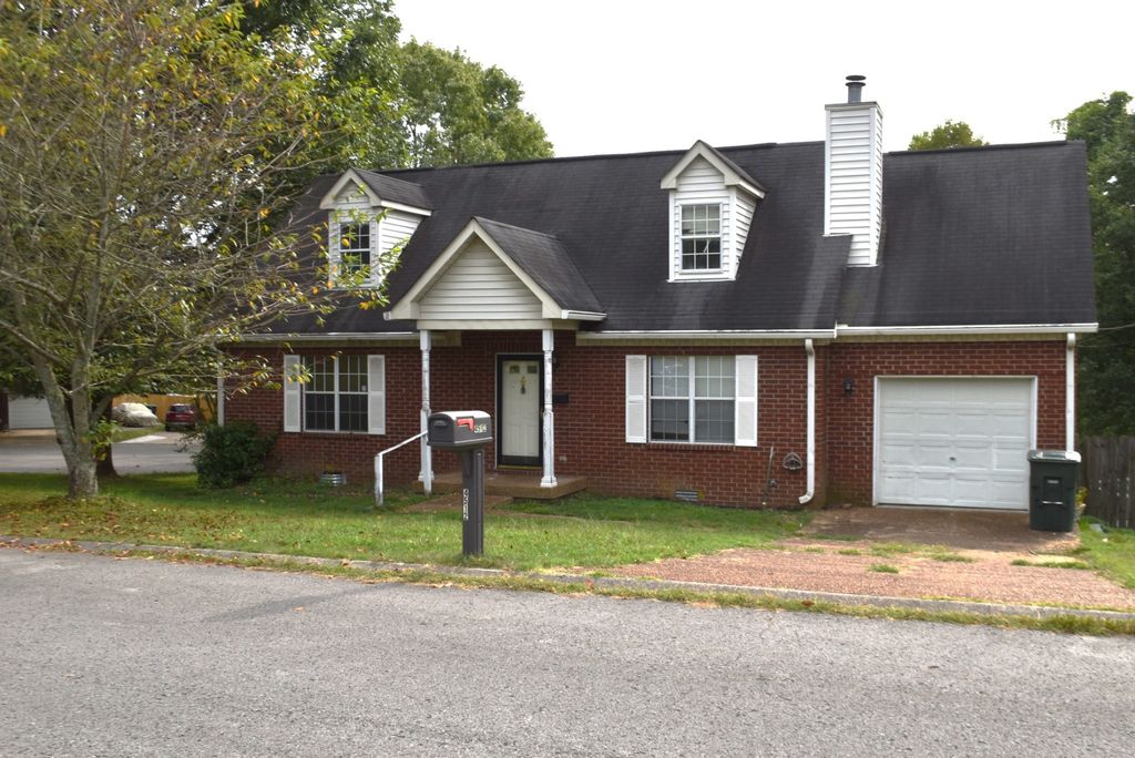 4512 S Trace Blvd, Old Hickory, TN 37138