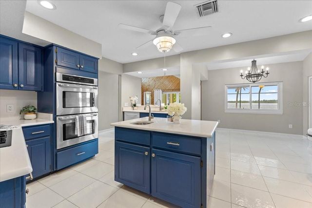 1589 MARY LANE, Tarpon Springs, FL 34689
