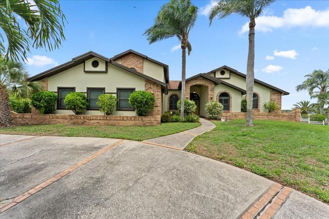 1589 MARY LANE, Tarpon Springs, FL 34689