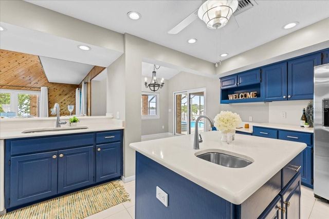 1589 MARY LANE, Tarpon Springs, FL 34689