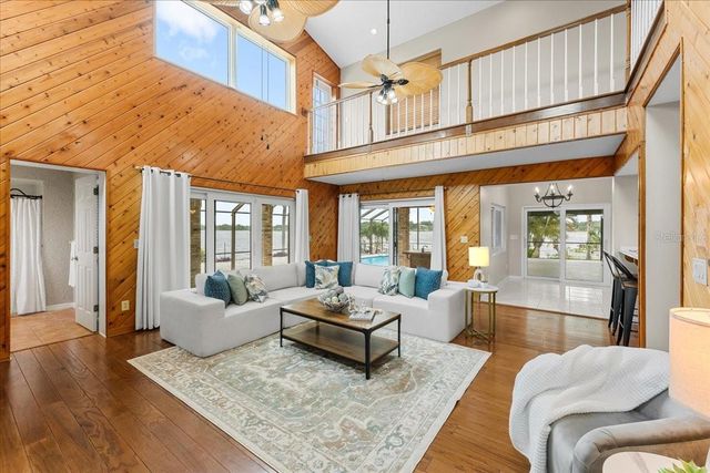 1589 MARY LANE, Tarpon Springs, FL 34689