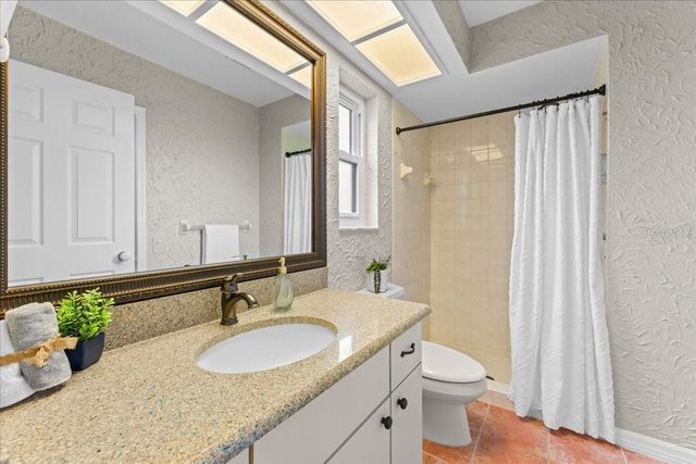 1589 MARY LANE, Tarpon Springs, FL 34689