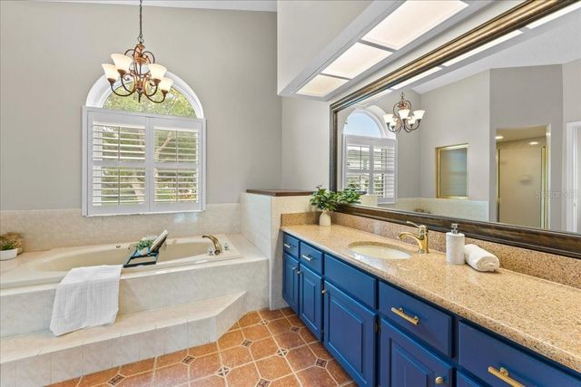 1589 MARY LANE, Tarpon Springs, FL 34689