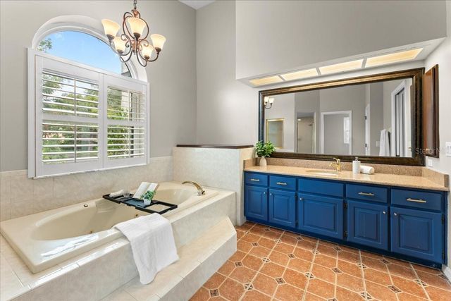 1589 MARY LANE, Tarpon Springs, FL 34689