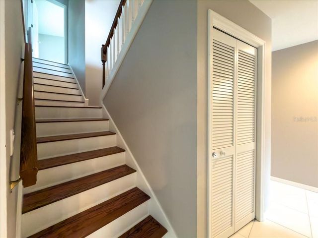1589 MARY LANE, Tarpon Springs, FL 34689