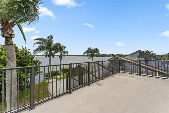 1589 MARY LANE, Tarpon Springs, FL 34689