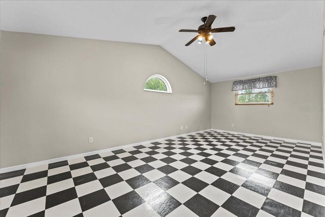 1589 MARY LANE, Tarpon Springs, FL 34689