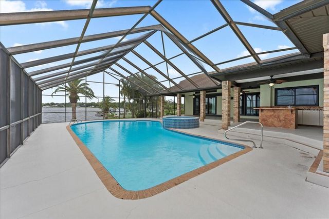 1589 MARY LANE, Tarpon Springs, FL 34689
