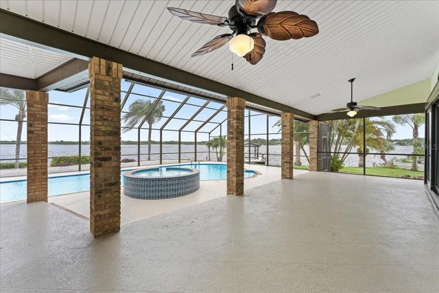 1589 MARY LANE, Tarpon Springs, FL 34689