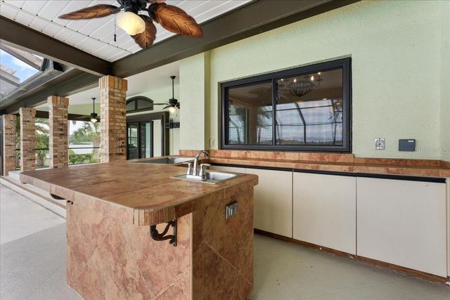 1589 MARY LANE, Tarpon Springs, FL 34689