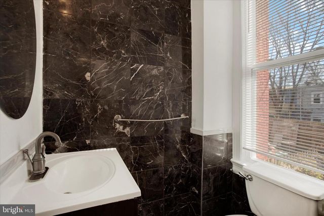 637 M ST NE, Washington, DC 20002