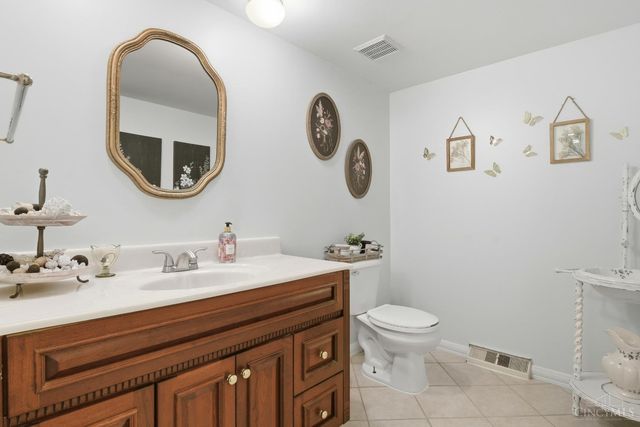8009 Blairhouse Drive, Anderson Twp, OH 45244