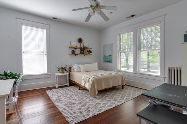 1328 CARR AVE, Memphis, TN 38104