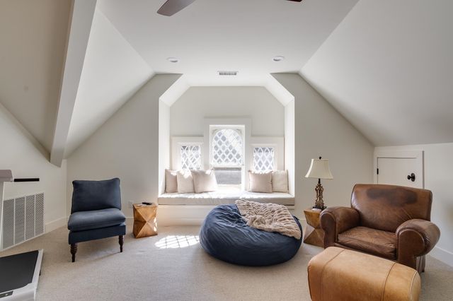 1328 CARR AVE, Memphis, TN 38104