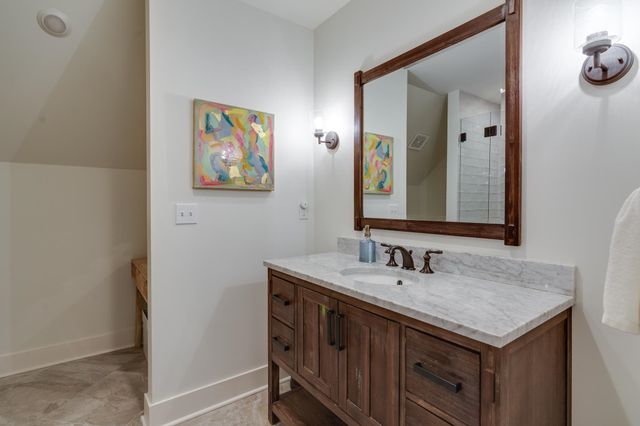 1328 CARR AVE, Memphis, TN 38104