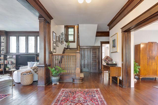 1328 CARR AVE, Memphis, TN 38104