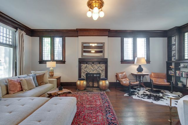 1328 CARR AVE, Memphis, TN 38104