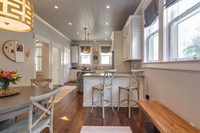 1328 CARR AVE, Memphis, TN 38104