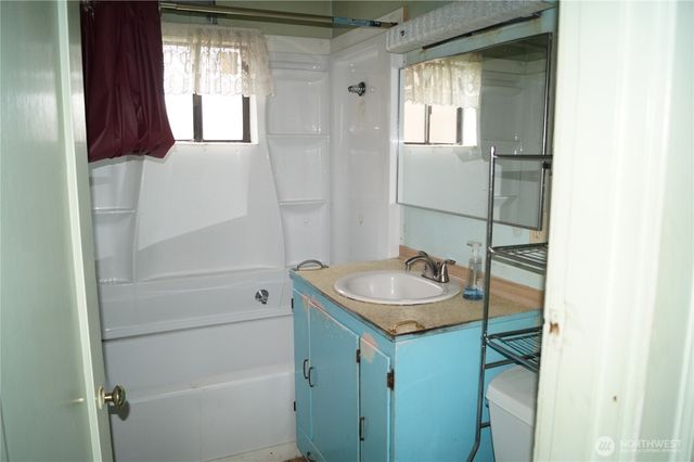 1520 W Market Street, Aberdeen, WA 98520