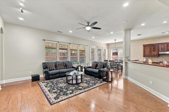 7223 Native Oak Lane, Irving, TX 75063