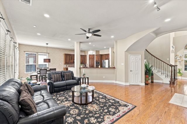 7223 Native Oak Lane, Irving, TX 75063