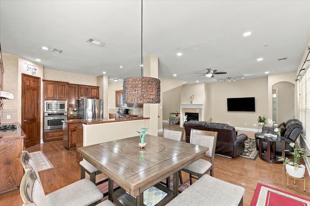 7223 Native Oak Lane, Irving, TX 75063
