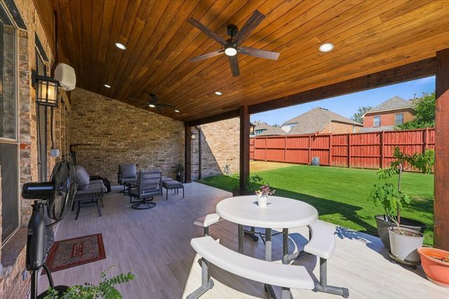 7223 Native Oak Lane, Irving, TX 75063