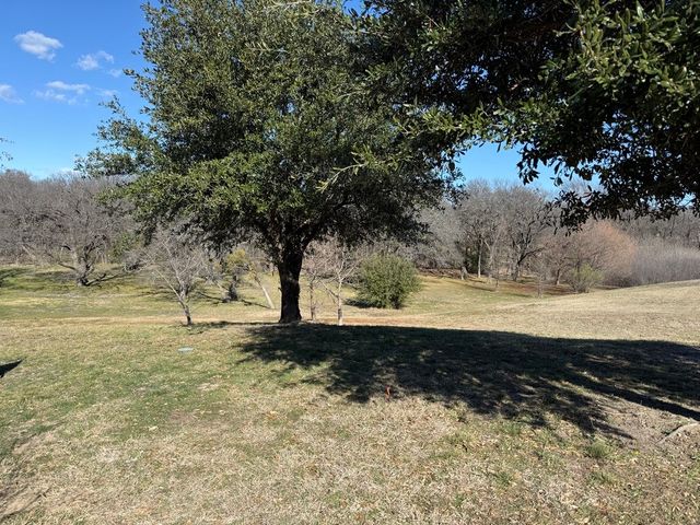 2453 Creekwood Drive, Cedar Hill, TX 75104