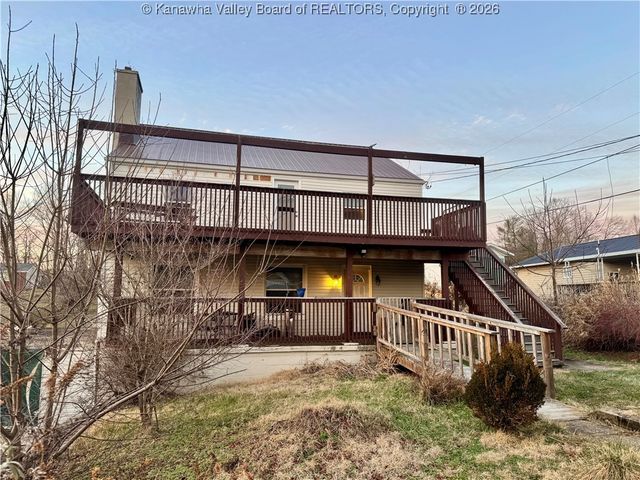 655 Cardinal Drive, Elkview, WV 25071