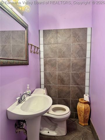 655 Cardinal Drive, Elkview, WV 25071