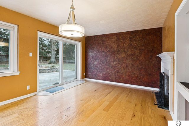 940 S Cotner Boulevard, Lincoln, NE 68510