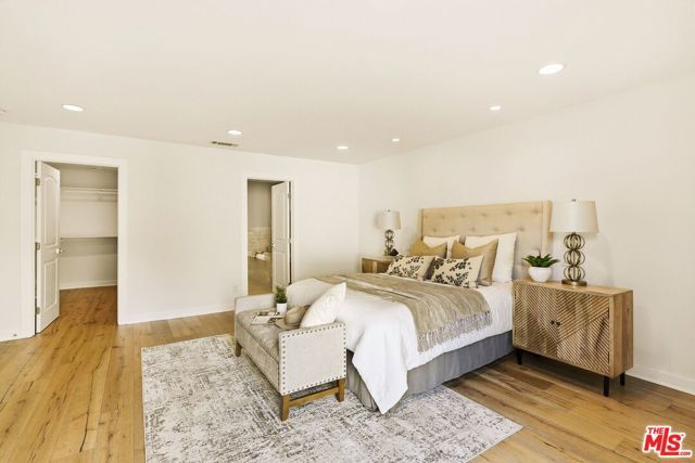 1026 S Windsor Boulevard, Los Angeles, CA 90019