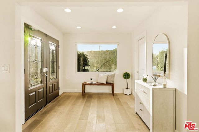 1026 S Windsor Boulevard, Los Angeles, CA 90019