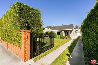 1026 S Windsor Boulevard, Los Angeles, CA 90019