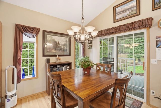 7015 N East Bluff Ct, Spokane, WA 99208