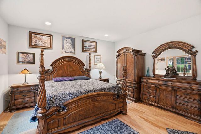 7015 N East Bluff Ct, Spokane, WA 99208