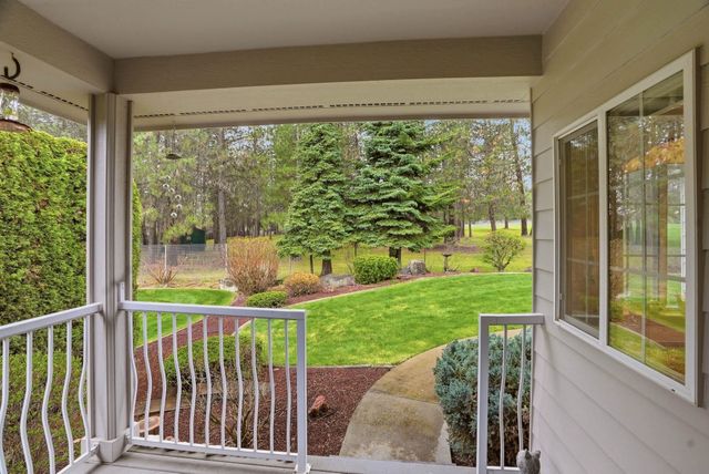 7015 N East Bluff Ct, Spokane, WA 99208