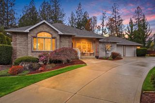 7015 N East Bluff Ct, Spokane, WA 99208