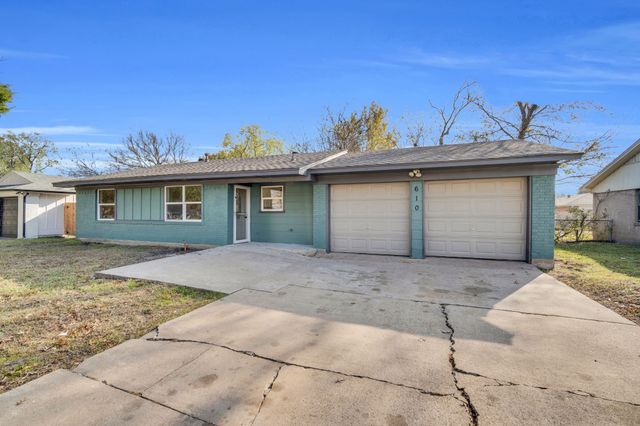 610 Colgate Drive, Lancaster, TX 75134