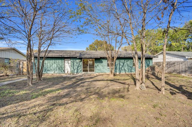 610 Colgate Drive, Lancaster, TX 75134