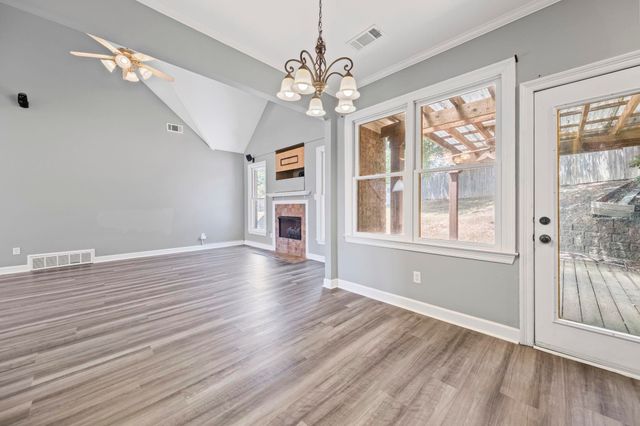 9050 DEER MEADOW CV, Cordova, TN 38016