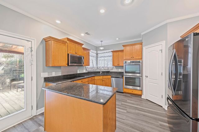9050 DEER MEADOW CV, Cordova, TN 38016