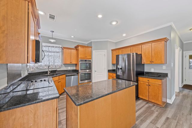 9050 DEER MEADOW CV, Cordova, TN 38016