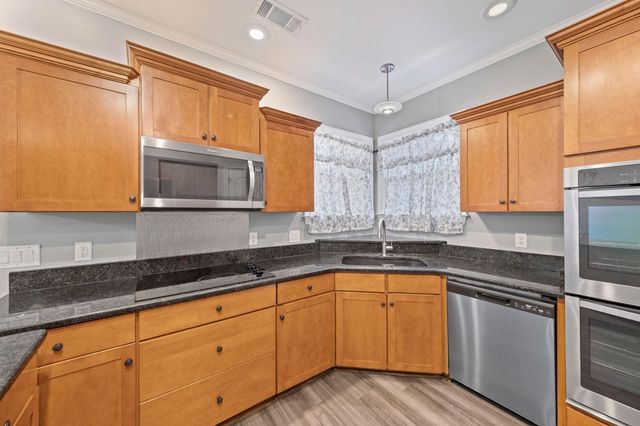 9050 DEER MEADOW CV, Cordova, TN 38016
