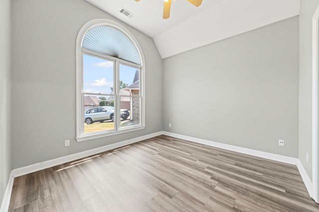 9050 DEER MEADOW CV, Cordova, TN 38016