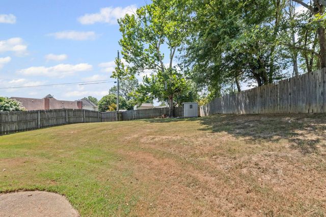 9050 DEER MEADOW CV, Cordova, TN 38016