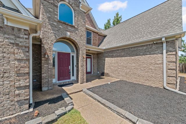 9050 DEER MEADOW CV, Cordova, TN 38016