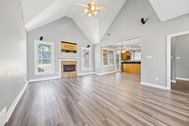 9050 DEER MEADOW CV, Cordova, TN 38016